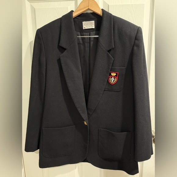 Pendleton Black Suit Pleated Front skirt Crown Crest on Blazer Front Slit - Picture 8 of 12